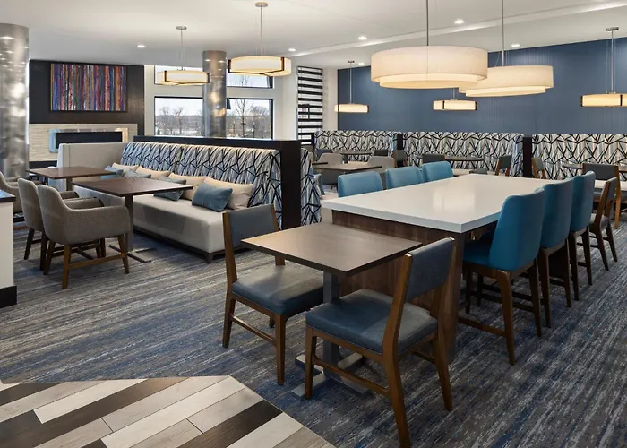 Express - Quad Cities Area By Ihg
