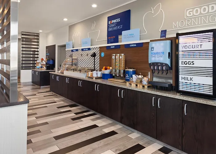 Express - Quad Cities Area By Ihg Hotel