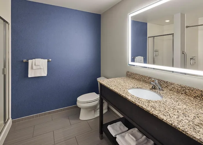 Hotel Express - Quad Cities Area By Ihg