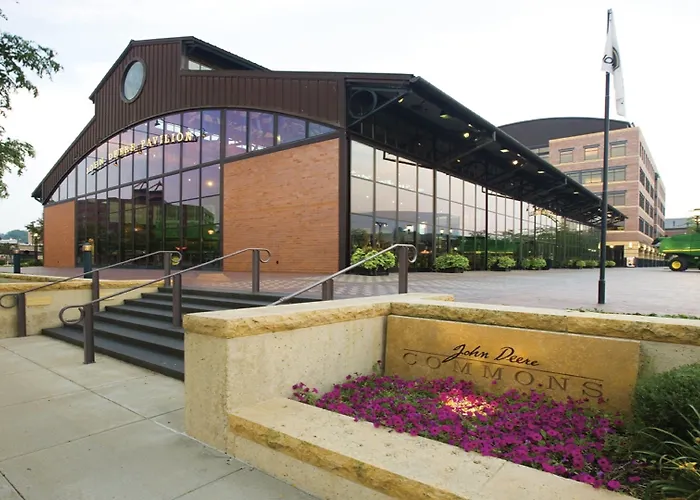 Hotel Express - Quad Cities Area By Ihg