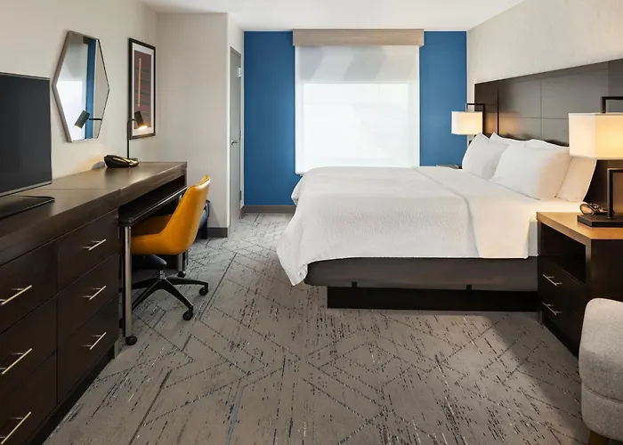 Hotel Express - Quad Cities Area By Ihg